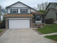 Building Photo - $2323 | 3BR/3.5BA | Cute House for Rent in Briargate