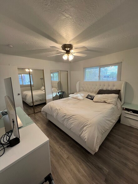 Room 1 - 264 E 500 N