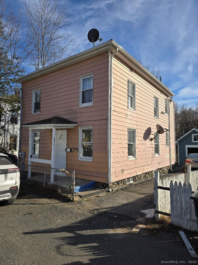 Primary Photo - 24 Cassidy Ave