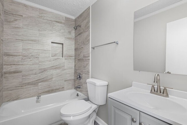 Building Photo - 42 Bonita Dr