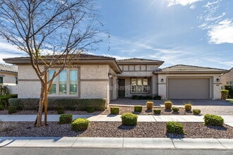 Building Photo - 10627 E Tumbleweed Ave