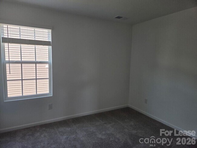 Building Photo - 718 Espresso Dr
