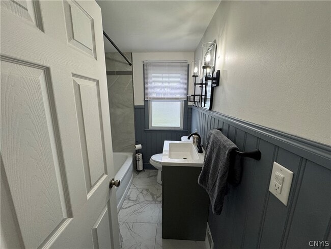 Building Photo - 103 Rockland Dr