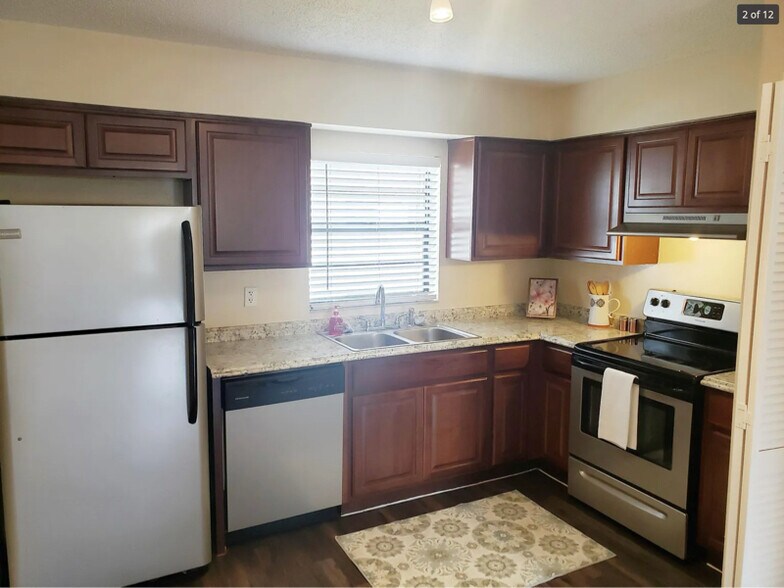 Building Photo - 5107 S Clarice Ct
