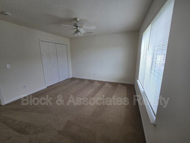 Building Photo - 308 Westbrook Ct