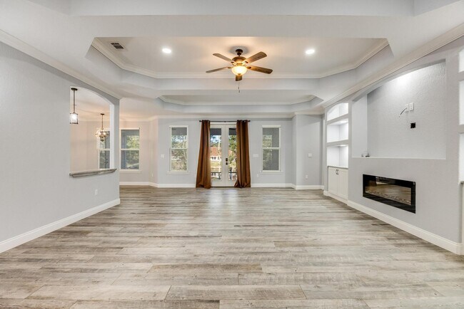 Building Photo - 1148 Sioux Cir