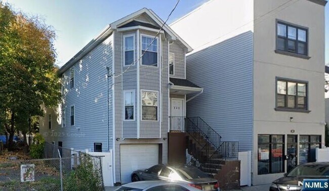 Building Photo - 242 Rosa Parks Blvd