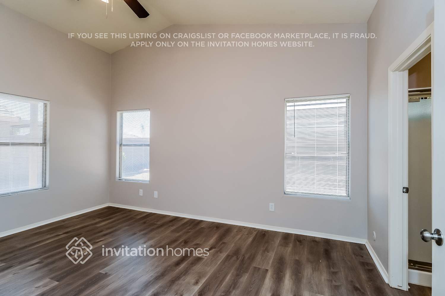 Building Photo - 9811 E Olla Ave