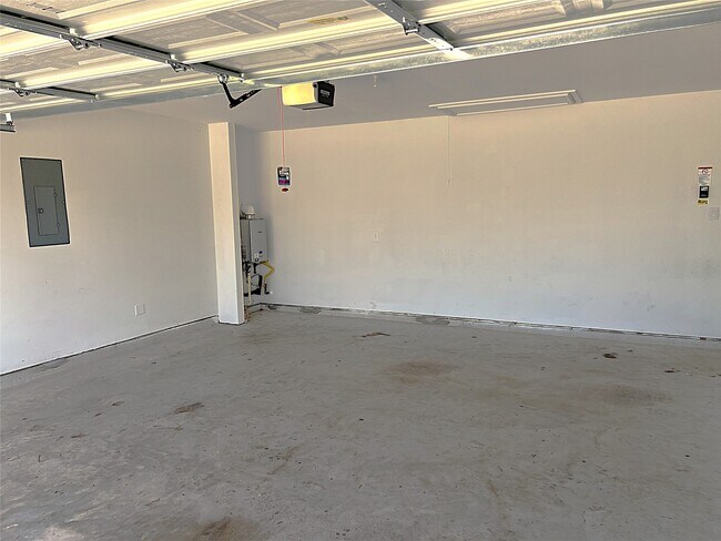 Building Photo - 15019 Ashton Mdws Dr