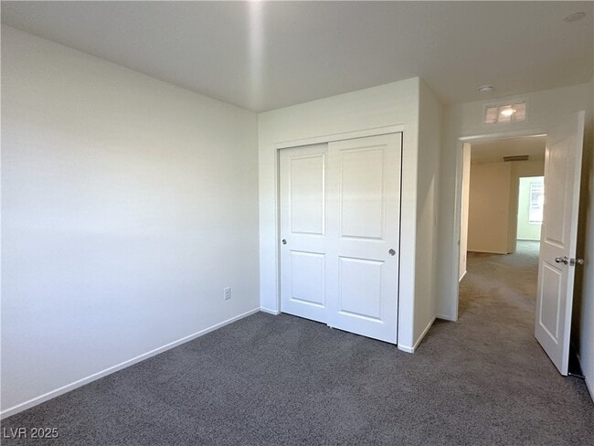 Building Photo - 9927 Saffron Hls St