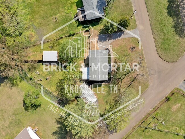 Building Photo - 1903 Huber Ct