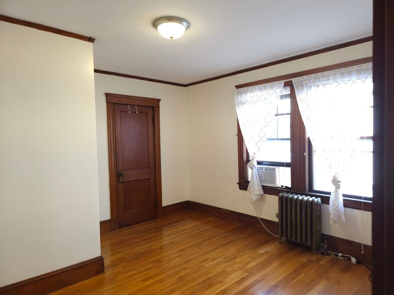 Primary Photo - 28 Rawson Rd