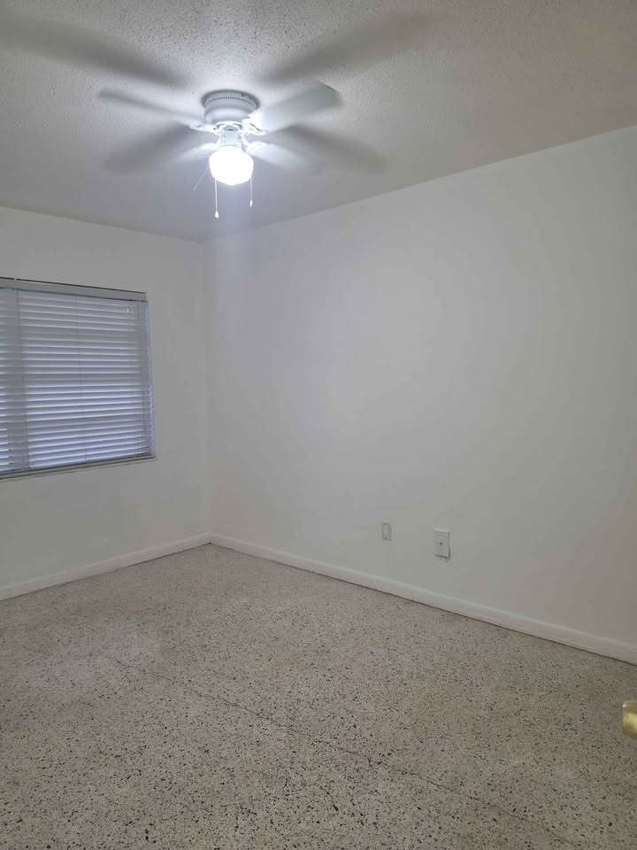 Back Bedroom - 2930 NW 32nd St