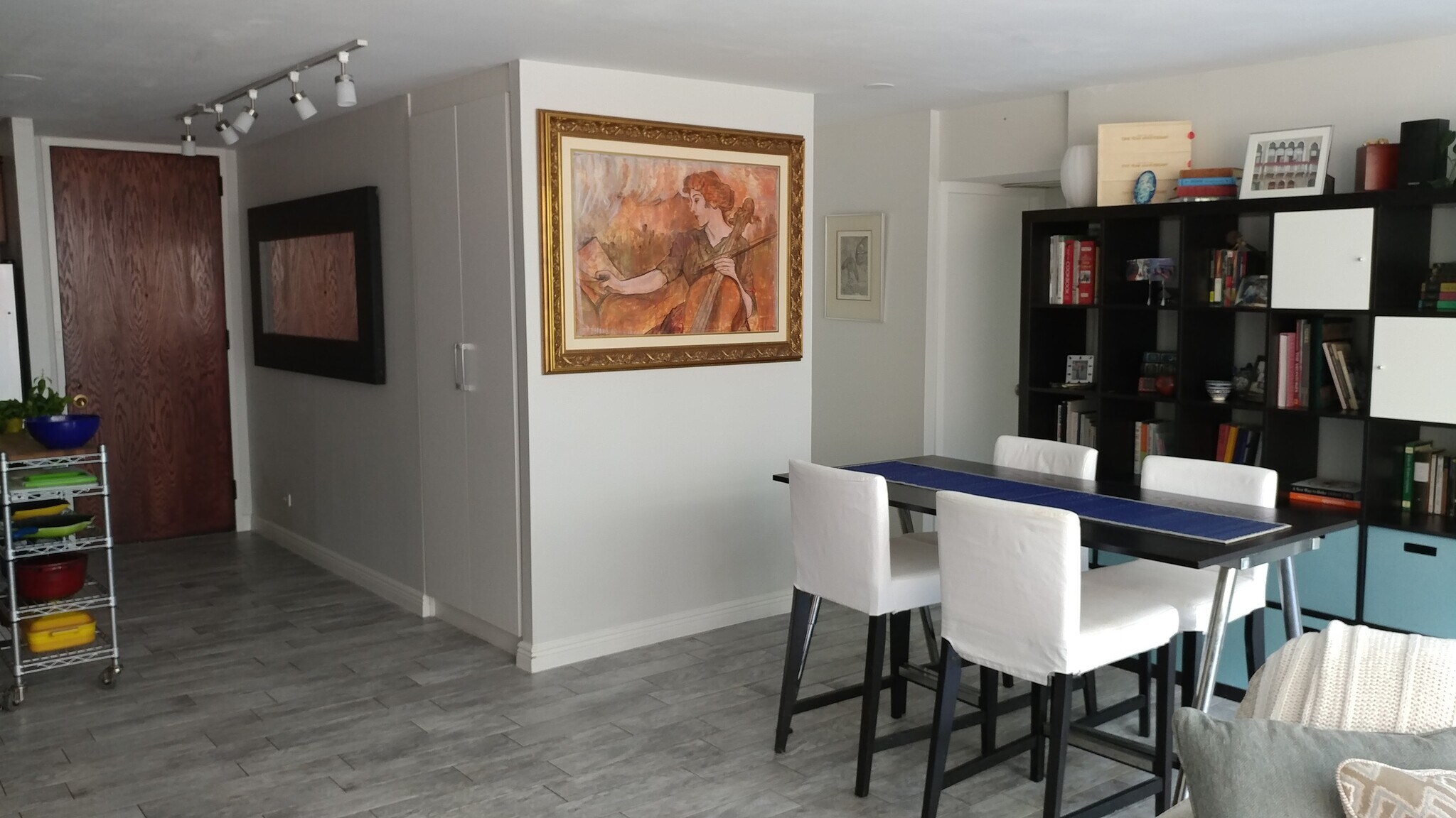 Entry & Dining Area - 720 W Gordon Terrace