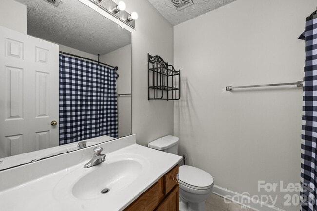 Building Photo - 2011 Chadwell Ct