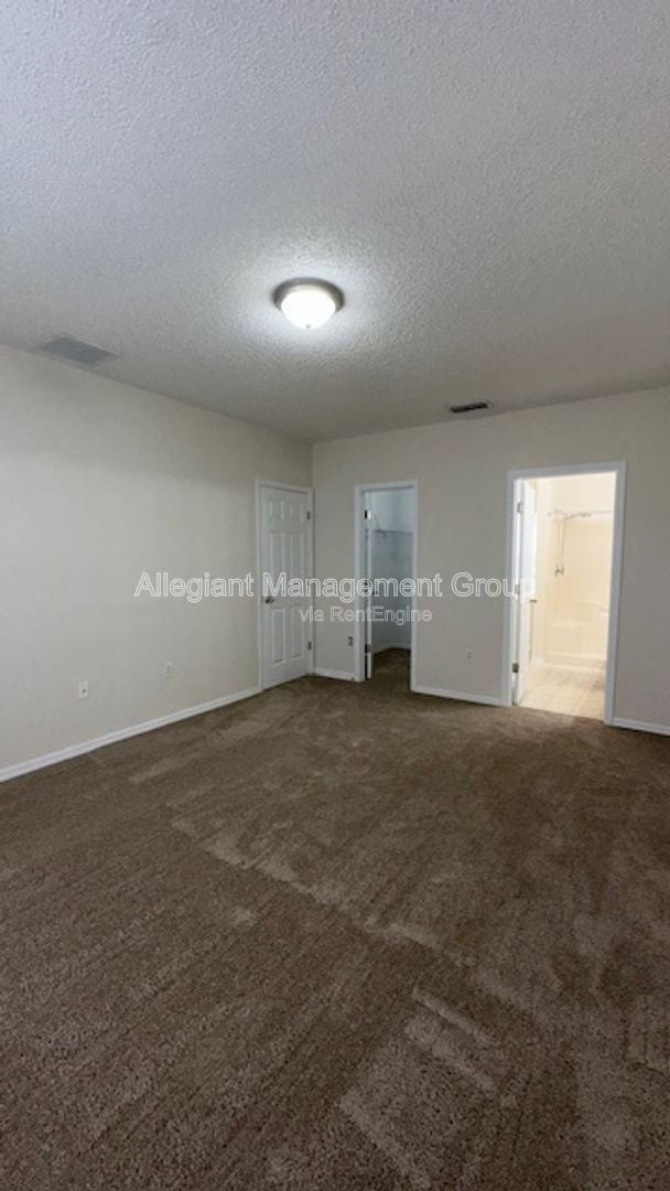 Building Photo - 939 Halifax Dr