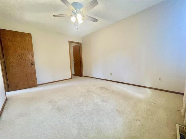 Building Photo - 13438 70th Pl N
