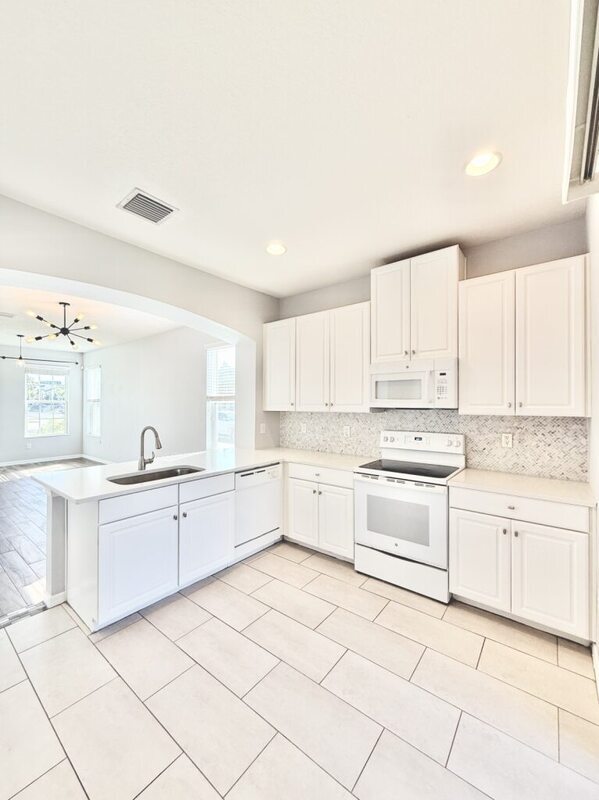 Building Photo - 7031 White Treetop Pl