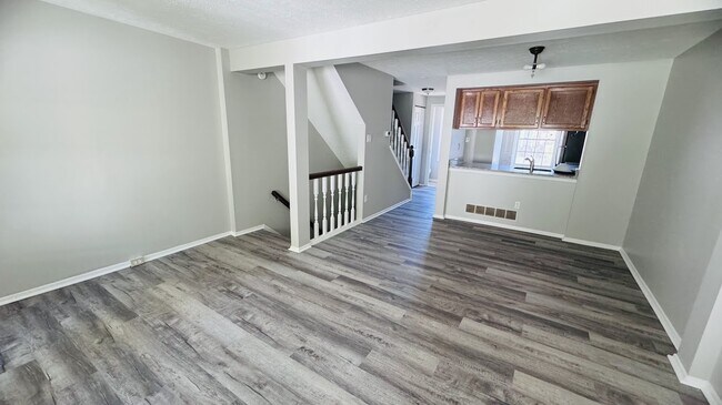 Building Photo - 501 Timberidge Dr