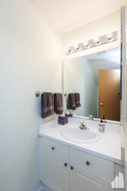 Building Photo - 2 bedroom in Chicago IL 60647