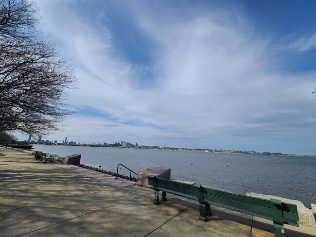 Building Photo - 40 Westwind Rd