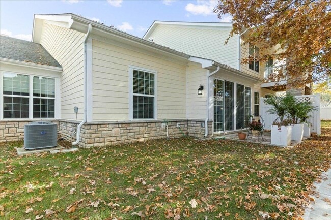 Building Photo - 224 Lake Cove Dr