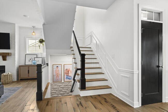 Building Photo - 10420 Pagoda Way