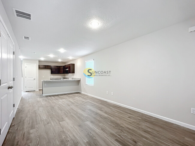 Building Photo - 1236 Pangola Dr
