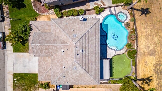 Building Photo - 3121 Club Rancho Dr