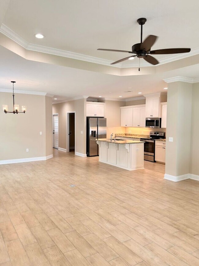 Building Photo - 124 The Villas Wy