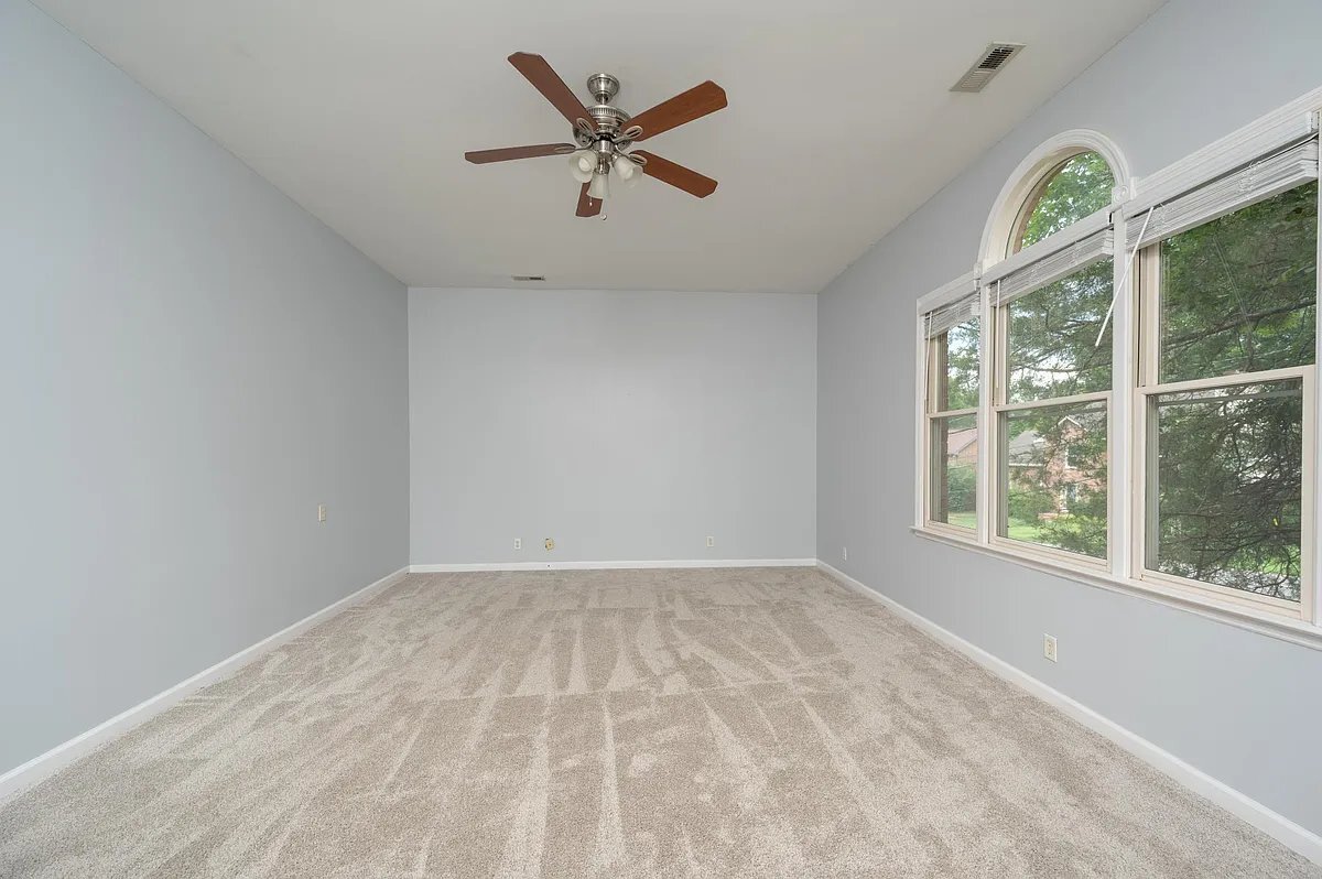 Building Photo - 6844 Collinswood Dr