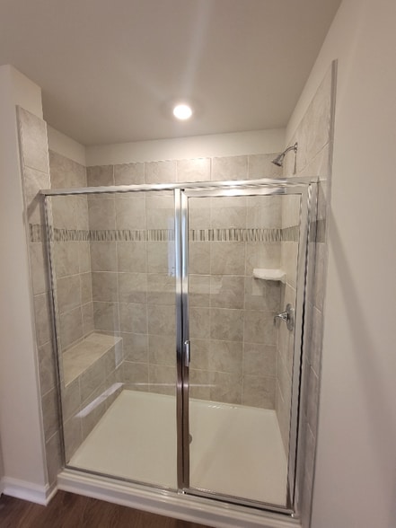 Building Photo - 15760 Country House St