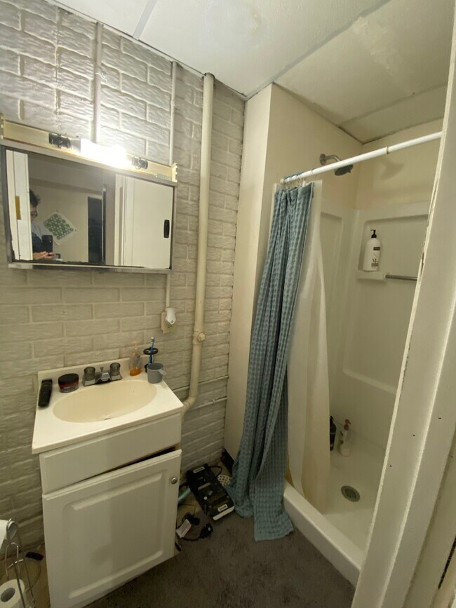 Building Photo - 4120 Harris St
