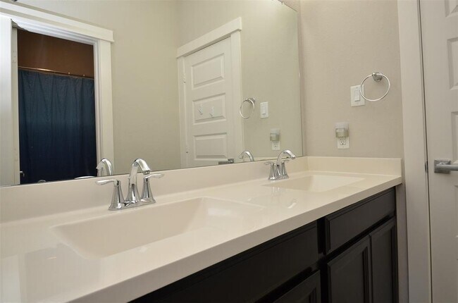 Building Photo - 12538 Holly Blue Ln