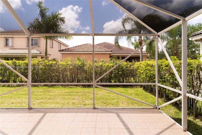 Building Photo - 1306 Banyan Way
