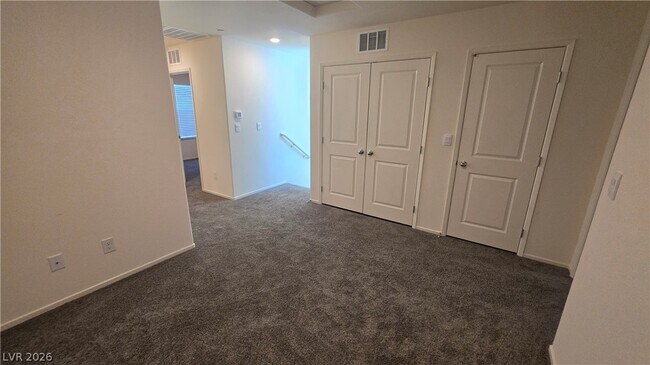 Building Photo - 3721 Celesta Vis Ave
