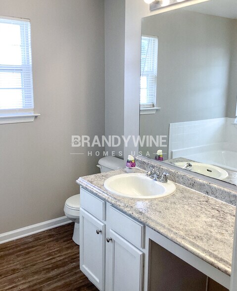 Building Photo - 2056 Registry Pl