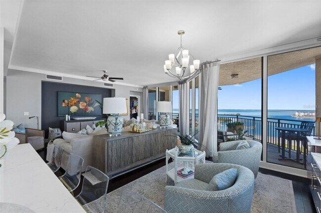 Building Photo - 5823 Bowen Daniel Dr