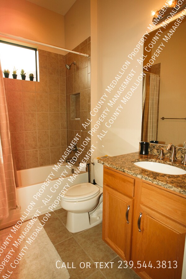 Building Photo - 11070 Esteban Dr