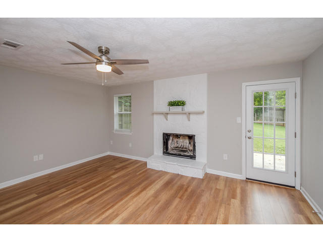 Building Photo - 148 Shawns Way