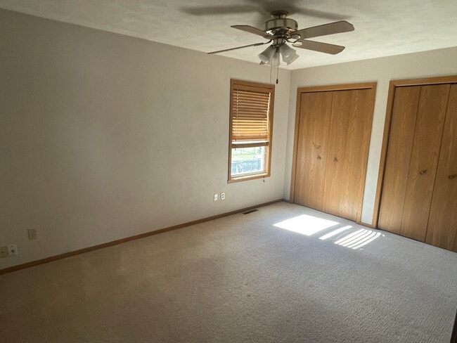 Building Photo - 125 Landing Gear Dr