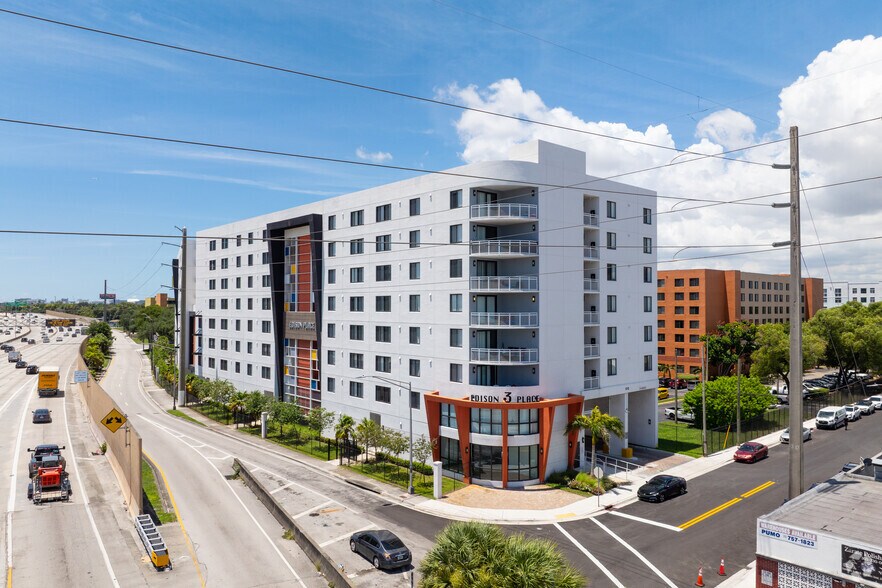 Primary Photo - Edison Place