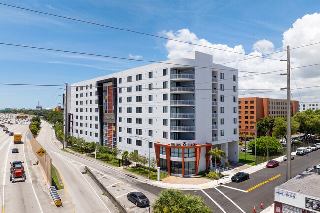 I-95 View of Edison Place - Edison Place