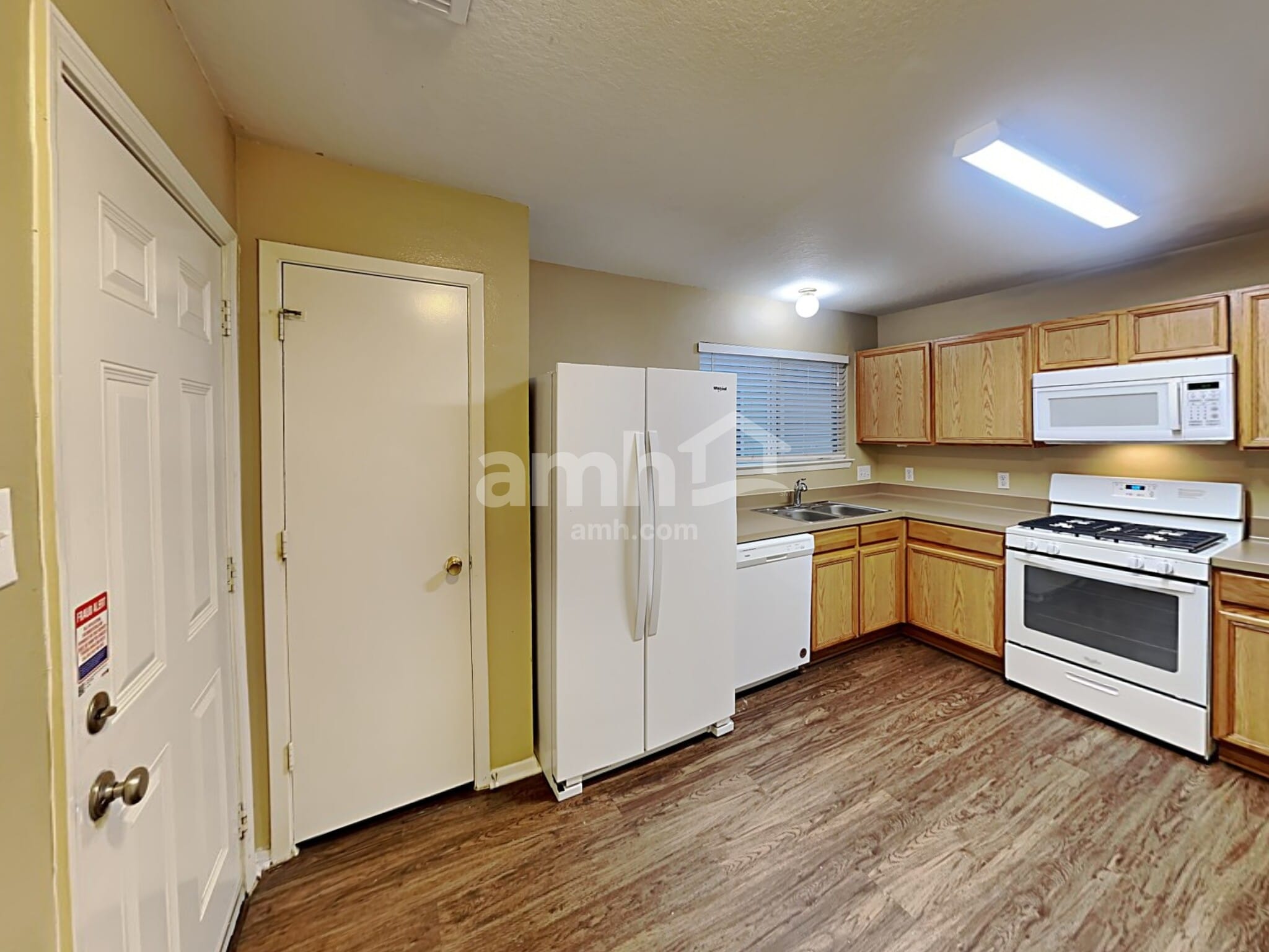 Building Photo - 6114 Elton Knolls St