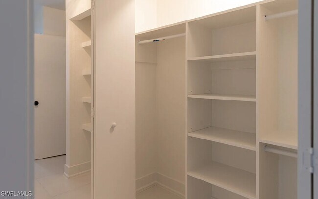 Building Photo - 5588 Wendy Ln