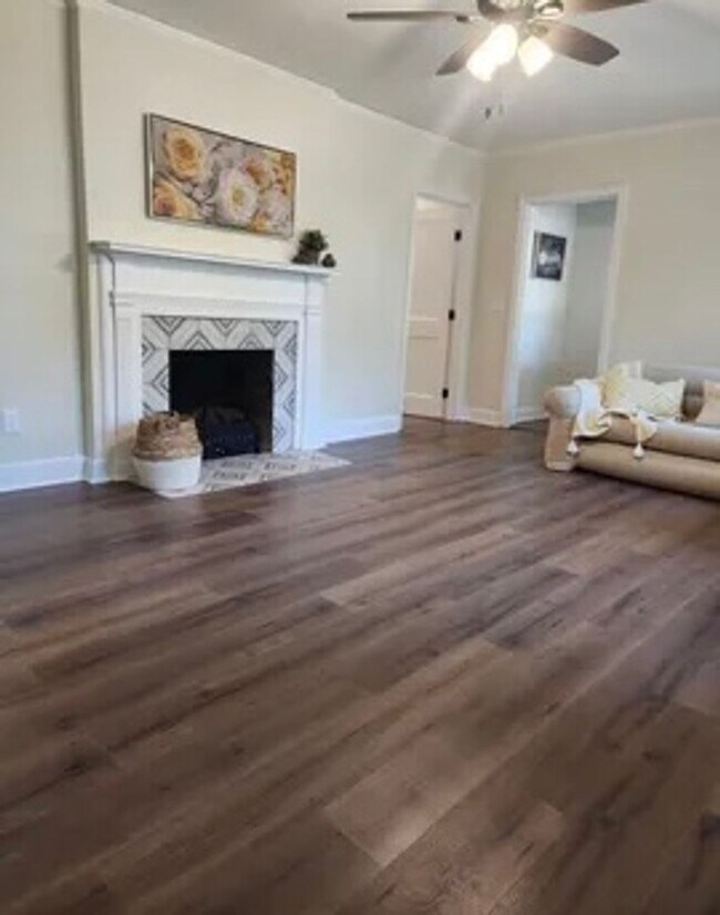 Building Photo - Fully Renovated 3 Bedroom 2 Bath Home in Forest Acres