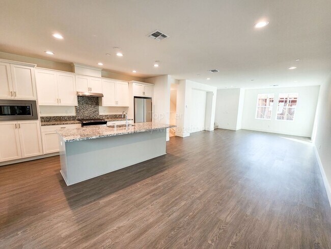 Building Photo - Newer Townhome at Penny Lane in Concord, 2...