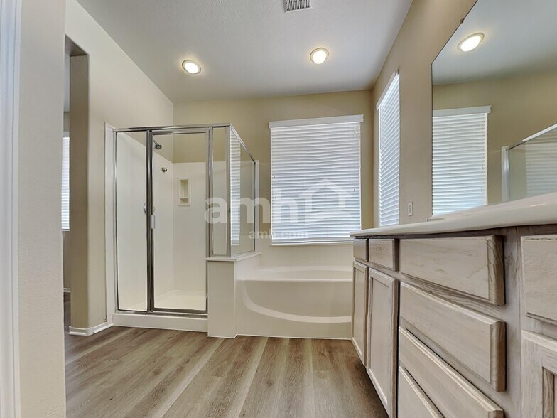 Building Photo - 2803 Water Sport Ave