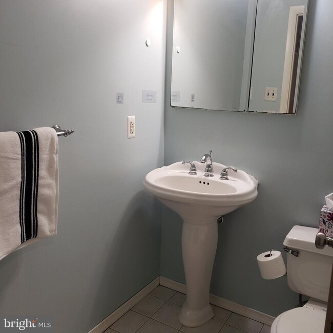 Building Photo - 3 Sagebrush Ct