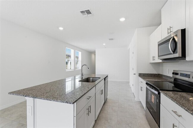 Building Photo - 3912 Giorgio Dr